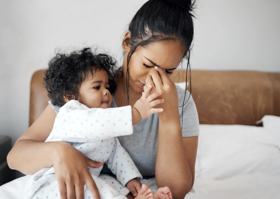 Dépression post-partum : symptômes, traitements, conseils et témoignage